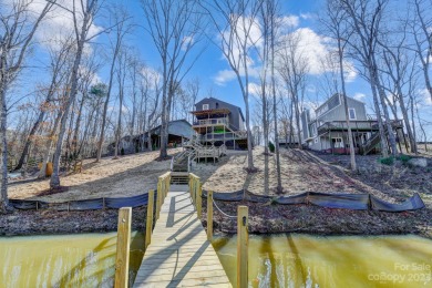 LAKE LIVING at its FINEST! Beautifully updated 3BR WATERFRONT on Tega Cay Golf Club in South Carolina - for sale on GolfHomes.com, golf home, golf lot