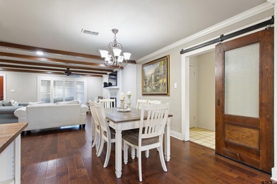 Move-in ready with extensive updates throughout! This on Hide-A-Way Lake Golf Course in Texas - for sale on GolfHomes.com, golf home, golf lot