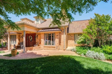 Look no further, here it is!! Lakeridge at its best.  Right off on LakeRidge Country Club in Texas - for sale on GolfHomes.com, golf home, golf lot