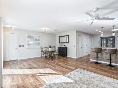 *EXCEPTIONAL* Absolutely beautiful villa in The Villages of St on The Links of Spruce Creek in Florida - for sale on GolfHomes.com, golf home, golf lot