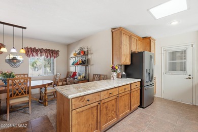 Extremely well taken care of 3 bedroom 2 bath home in The Green on Country Club of Green Valley in Arizona - for sale on GolfHomes.com, golf home, golf lot