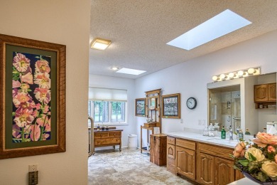 AGENTS SEE REMARKS. This is a rare find!! This one level 3056 sq on Coronado Golf Course in Arkansas - for sale on GolfHomes.com, golf home, golf lot