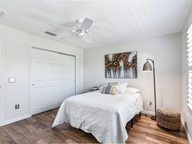 *EXCEPTIONAL* Absolutely beautiful villa in The Villages of St on The Links of Spruce Creek in Florida - for sale on GolfHomes.com, golf home, golf lot