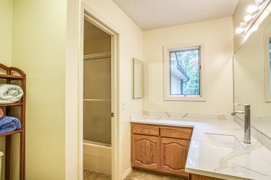 AGENTS SEE REMARKS. This is a rare find!! This one level 3056 sq on Coronado Golf Course in Arkansas - for sale on GolfHomes.com, golf home, golf lot