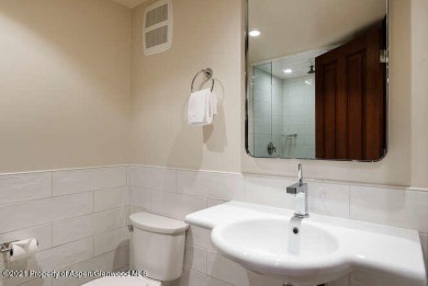 LONG TERM RENTAL ONLY - over 30 Days !!!!!! 


Newly on The Roaring Fork Club in Colorado - for sale on GolfHomes.com, golf home, golf lot