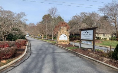 LUXURY LIVING IN THE MOUNTAINS!! If you are wanting to live in on Mountain Harbour Golf Club in North Carolina - for sale on GolfHomes.com, golf home, golf lot