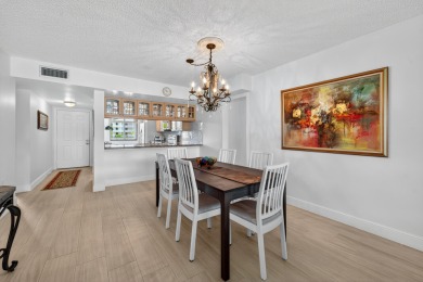 SPACIOUS & BRIGHT 2nd floor condo,  1442 sqft 2-bedroom on Bear Lakes Country Club in Florida - for sale on GolfHomes.com, golf home, golf lot