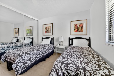 SPACIOUS & BRIGHT 2nd floor condo,  1442 sqft 2-bedroom on Bear Lakes Country Club in Florida - for sale on GolfHomes.com, golf home, golf lot