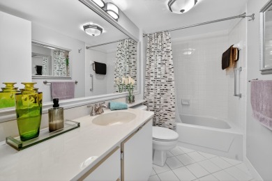 SPACIOUS & BRIGHT 2nd floor condo,  1442 sqft 2-bedroom on Bear Lakes Country Club in Florida - for sale on GolfHomes.com, golf home, golf lot