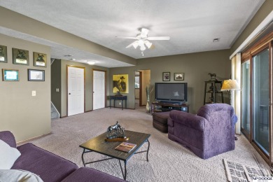 Lisa McGuire Kelly, M: , lmkelly,   - Gorgeous Brick Ranch home on Iron Horse Golf Club in Nebraska - for sale on GolfHomes.com, golf home, golf lot