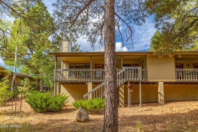 Welcome to this rare 3 bedroom, 2 bath single level townhome in on Continental Country Club in Arizona - for sale on GolfHomes.com, golf home, golf lot