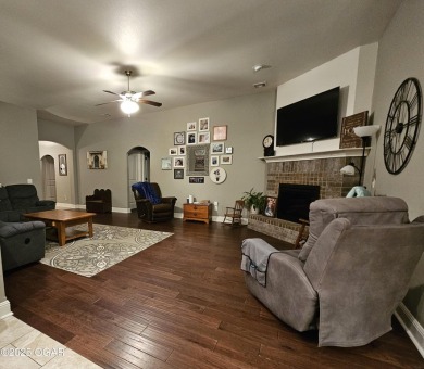 Charming Newer Home in Neosho, MO - Built in 2017. Perfect on Neosho Municipal Golf Course in Missouri - for sale on GolfHomes.com, golf home, golf lot
