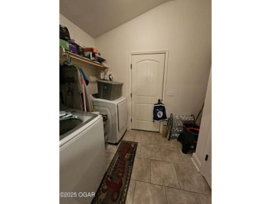 Charming Newer Home in Neosho, MO - Built in 2017. Perfect on Neosho Municipal Golf Course in Missouri - for sale on GolfHomes.com, golf home, golf lot