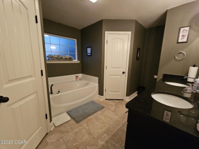 Charming Newer Home in Neosho, MO - Built in 2017. Perfect on Neosho Municipal Golf Course in Missouri - for sale on GolfHomes.com, golf home, golf lot