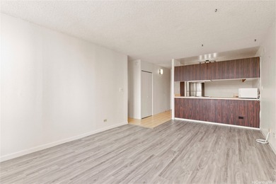 Come home to tranquil golf course views in this 2-bedroom on Honolulu Country Club in Hawaii - for sale on GolfHomes.com, golf home, golf lot