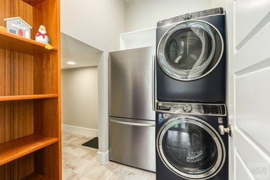 Boasting 4 bedrooms and 3.5 baths, this home is spacious and on Moody Gardens Golf Course in Texas - for sale on GolfHomes.com, golf home, golf lot