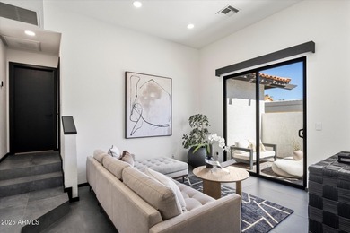 Beautifully remodeled, this 3-bed, 2.5-bath home in the Biltmore on Arizona Biltmore Golf and Country Club in Arizona - for sale on GolfHomes.com, golf home, golf lot