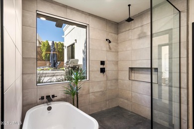 Beautifully remodeled, this 3-bed, 2.5-bath home in the Biltmore on Arizona Biltmore Golf and Country Club in Arizona - for sale on GolfHomes.com, golf home, golf lot