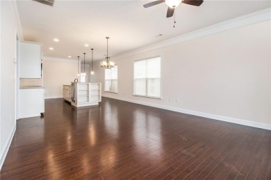 Welcome to this beautifully maintained 2-bedroom home featuring on Canongate Golf At Sun City Peachtree in Georgia - for sale on GolfHomes.com, golf home, golf lot