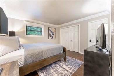 Welcome To Your Next Investment! This Fabulous, Updated Townhome on Bella Vista - Metfield Golf Complex and Country Club in Arkansas - for sale on GolfHomes.com, golf home, golf lot