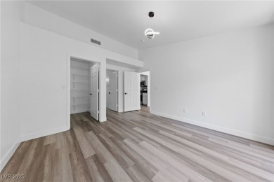 Beautifully updated 2BD/2BA townhome in Sun City Summerlin, Las on Eagle Crest Golf Club in Nevada - for sale on GolfHomes.com, golf home, golf lot