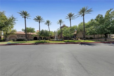 Beautifully updated 2BD/2BA townhome in Sun City Summerlin, Las on Eagle Crest Golf Club in Nevada - for sale on GolfHomes.com, golf home, golf lot