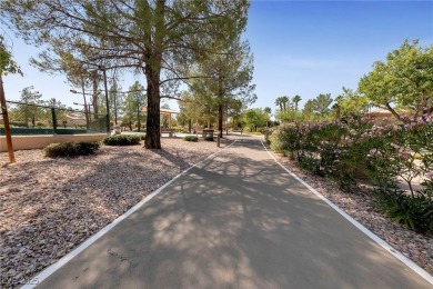 Beautifully updated 2BD/2BA townhome in Sun City Summerlin, Las on Eagle Crest Golf Club in Nevada - for sale on GolfHomes.com, golf home, golf lot