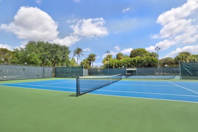 FULLY RENOVATED 2-Bedroom Condo in the Heart of Wynmoor! This on Wynmoor Golf Course in Florida - for sale on GolfHomes.com, golf home, golf lot