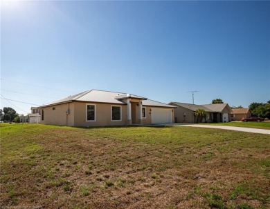 Located in the desirable Lake Haven Estates and Lake Huckleberry on Harder Hall Exec Golf Course in Florida - for sale on GolfHomes.com, golf home, golf lot