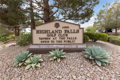 Beautifully updated 2BD/2BA townhome in Sun City Summerlin, Las on Eagle Crest Golf Club in Nevada - for sale on GolfHomes.com, golf home, golf lot