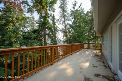 Avondale Lakefront Living! Perfectly situated on the tranquil on Avondale Golf and Tennis Club in Idaho - for sale on GolfHomes.com, golf home, golf lot
