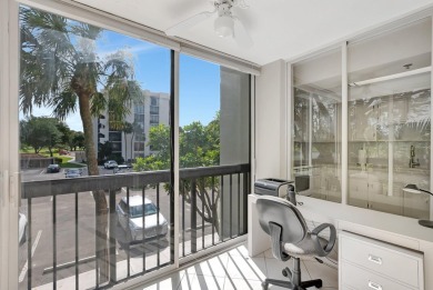 BRIDGEWOOD  2 BED 2 BATH CORNER UNIT. THE VILLAGE OF BRIDGEWOOD on Boca West Golf and Country Club in Florida - for sale on GolfHomes.com, golf home, golf lot