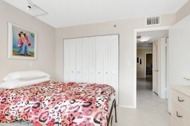 BRIDGEWOOD  2 BED 2 BATH CORNER UNIT. THE VILLAGE OF BRIDGEWOOD on Boca West Golf and Country Club in Florida - for sale on GolfHomes.com, golf home, golf lot