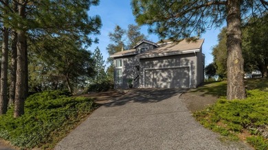 Beautiful 2476sf (4 bedroom/2.5 bath) 2-story mountain home with on Forest Meadows Golf Course in California - for sale on GolfHomes.com, golf home, golf lot