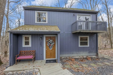 Move-in ready & beautifully maintained 3-bed/2-bath home offers on Hide-A-Way Hills Golf Club in Ohio - for sale on GolfHomes.com, golf home, golf lot