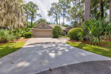 This three bedroom, 2 bathroom home sits on a quiet cul-de-sac on Moss Creek Golf Club in South Carolina - for sale on GolfHomes.com, golf home, golf lot
