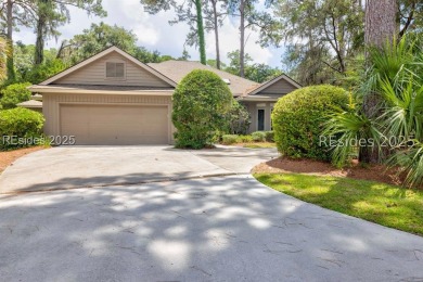 This three bedroom, 2 bathroom home sits on a quiet cul-de-sac on Moss Creek Golf Club in South Carolina - for sale on GolfHomes.com, golf home, golf lot