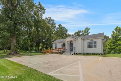 Newly renovated and ideally located directly across from Cane on Squirrel Run Golf Courses in Louisiana - for sale on GolfHomes.com, golf home, golf lot