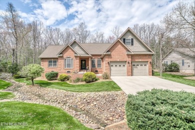 Luxury Living Meets Natural Serenity in Fairfield Glade.
Welcome on Heatherhurst Golf Course in Tennessee - for sale on GolfHomes.com, golf home, golf lot