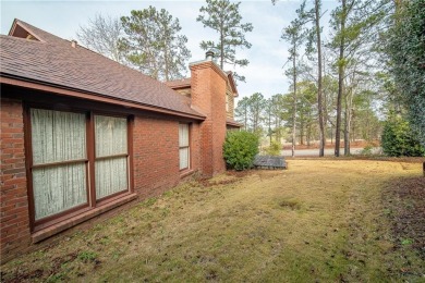 Come home to this beautiful Lakewood Place 3 bedrooms and 2.5 on Lakewood Golf Course in Alabama - for sale on GolfHomes.com, golf home, golf lot