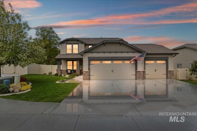 Impeccable newer Hayden home near Lake Lowell and Red Hawk Golf on Hunters Point Golf Club in Idaho - for sale on GolfHomes.com, golf home, golf lot