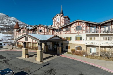 Alpine living at it's best, fully furnished, first floor condo on Homestead Golf Club and Resort in Utah - for sale on GolfHomes.com, golf home, golf lot