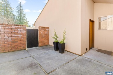 Tastefully updated, this 2 bed, 2 bath condo in sought-after on SunLand Golf and Country Club in Washington - for sale on GolfHomes.com, golf home, golf lot