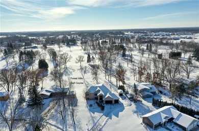 The ideal set of circumstances you have been looking for in on Forest Hills Golf Club in Minnesota - for sale on GolfHomes.com, golf home, golf lot