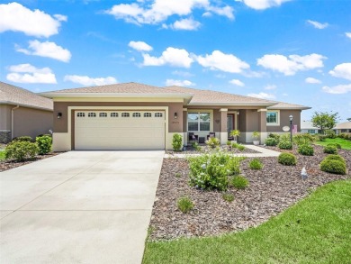 Immaculate 2 Bedroom, 2 Bath Livingston Model Home with lots of on On Top of the World Golf Course in Florida - for sale on GolfHomes.com, golf home, golf lot
