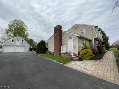 Don't miss this fantastic home in a prime location. You'll have on Pinch Brook Golf Club in New Jersey - for sale on GolfHomes.com, golf home, golf lot