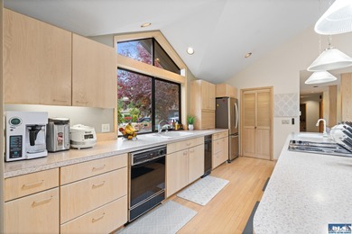 Elegant 3-bedroom, 2-bath home in Sequim's desirable Sunland on SunLand Golf and Country Club in Washington - for sale on GolfHomes.com, golf home, golf lot