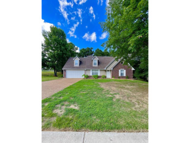 4% assumable loan available! Come enjoy GOLF COURSE LIVING on on  in Tennessee - for sale on GolfHomes.com, golf home, golf lot