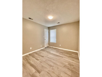 4% assumable loan available! Come enjoy GOLF COURSE LIVING on on  in Tennessee - for sale on GolfHomes.com, golf home, golf lot