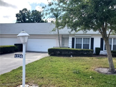 MOTIVATED SELLER! MAKE AN OFFER! This 2-bedroom+den / 2 bath on Myerlee Country Club in Florida - for sale on GolfHomes.com, golf home, golf lot